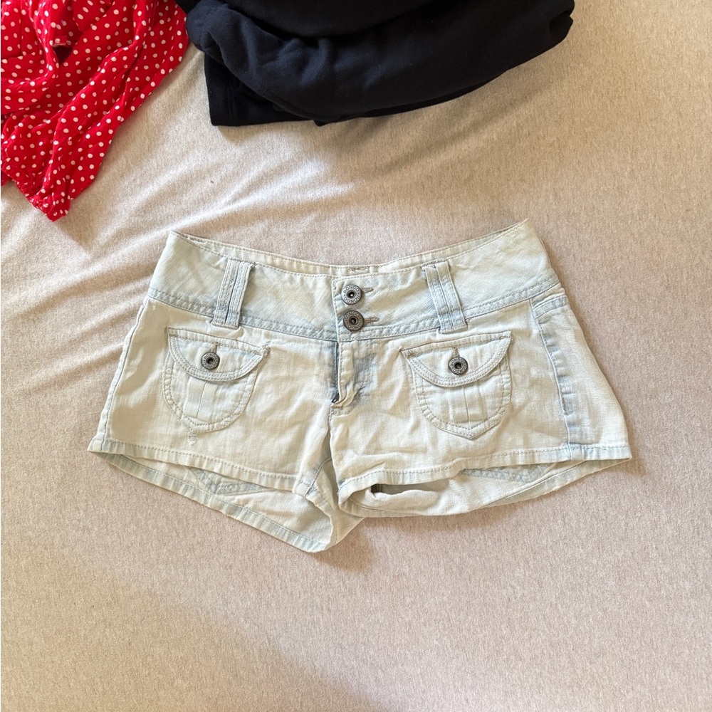 Low waisted vintage washed Shorts